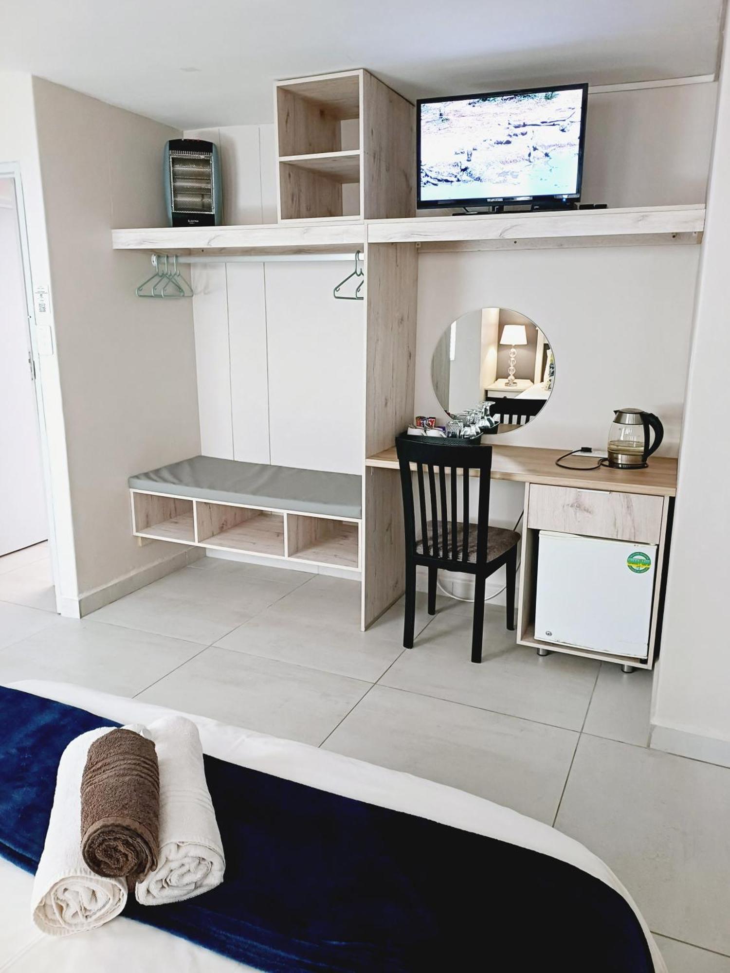 Langebaan Beach Towers Eksteriør billede