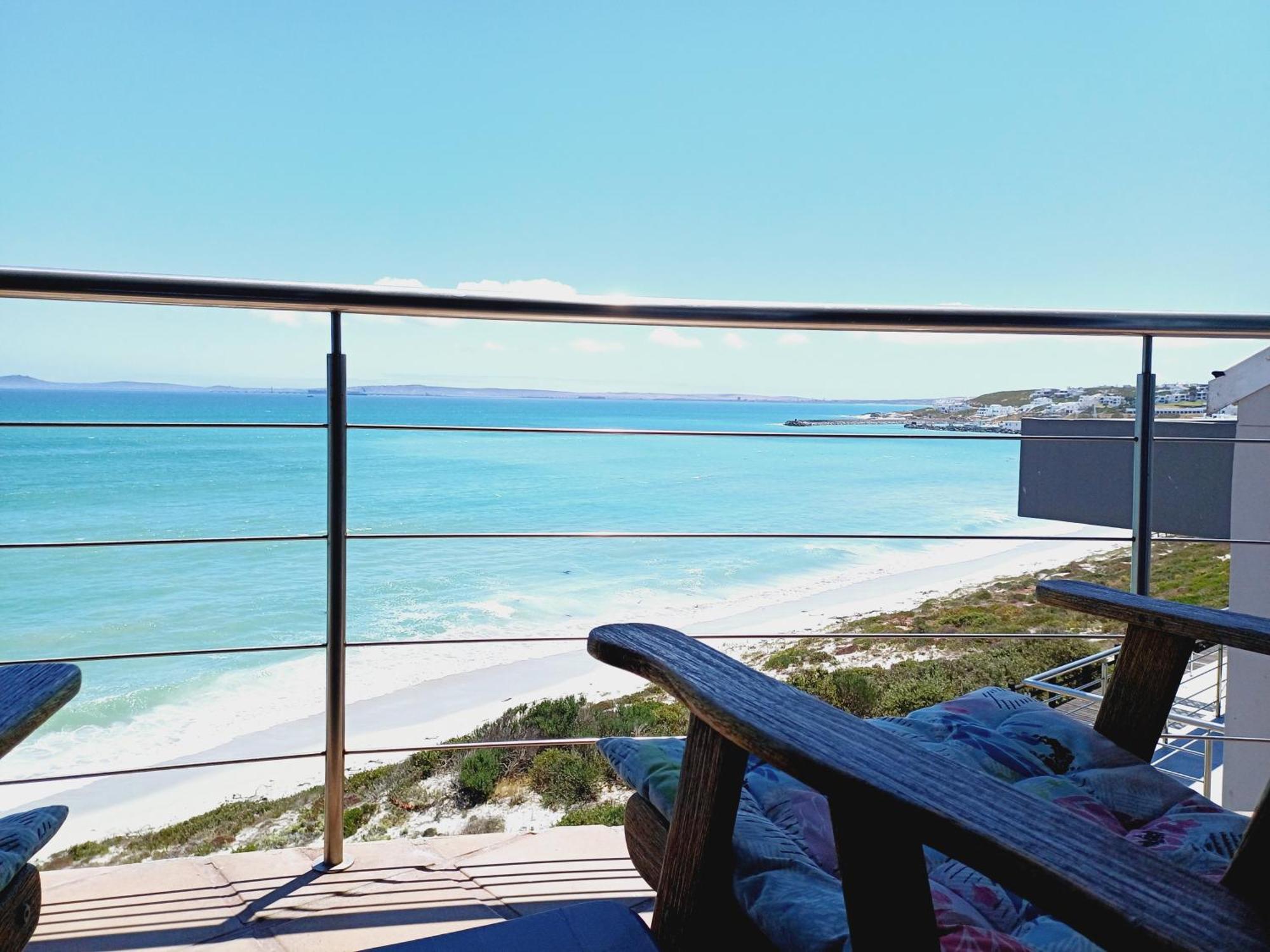 Langebaan Beach Towers Eksteriør billede