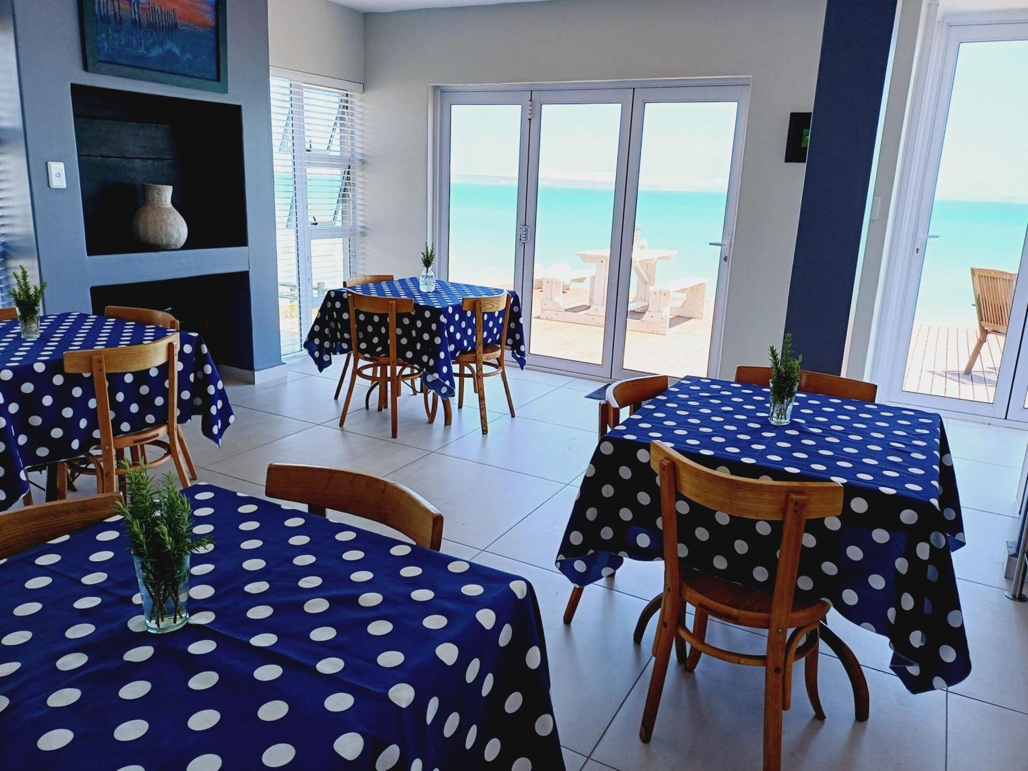 Langebaan Beach Towers Eksteriør billede
